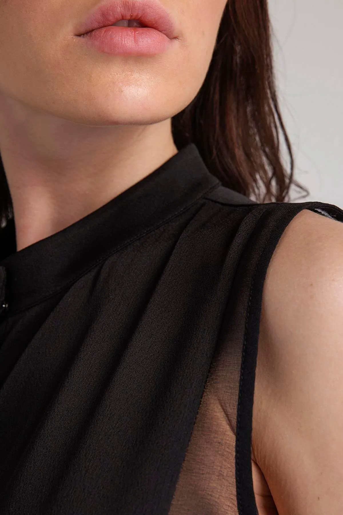 16271 Black Transparent Detail Slit Loose Jumpsuit