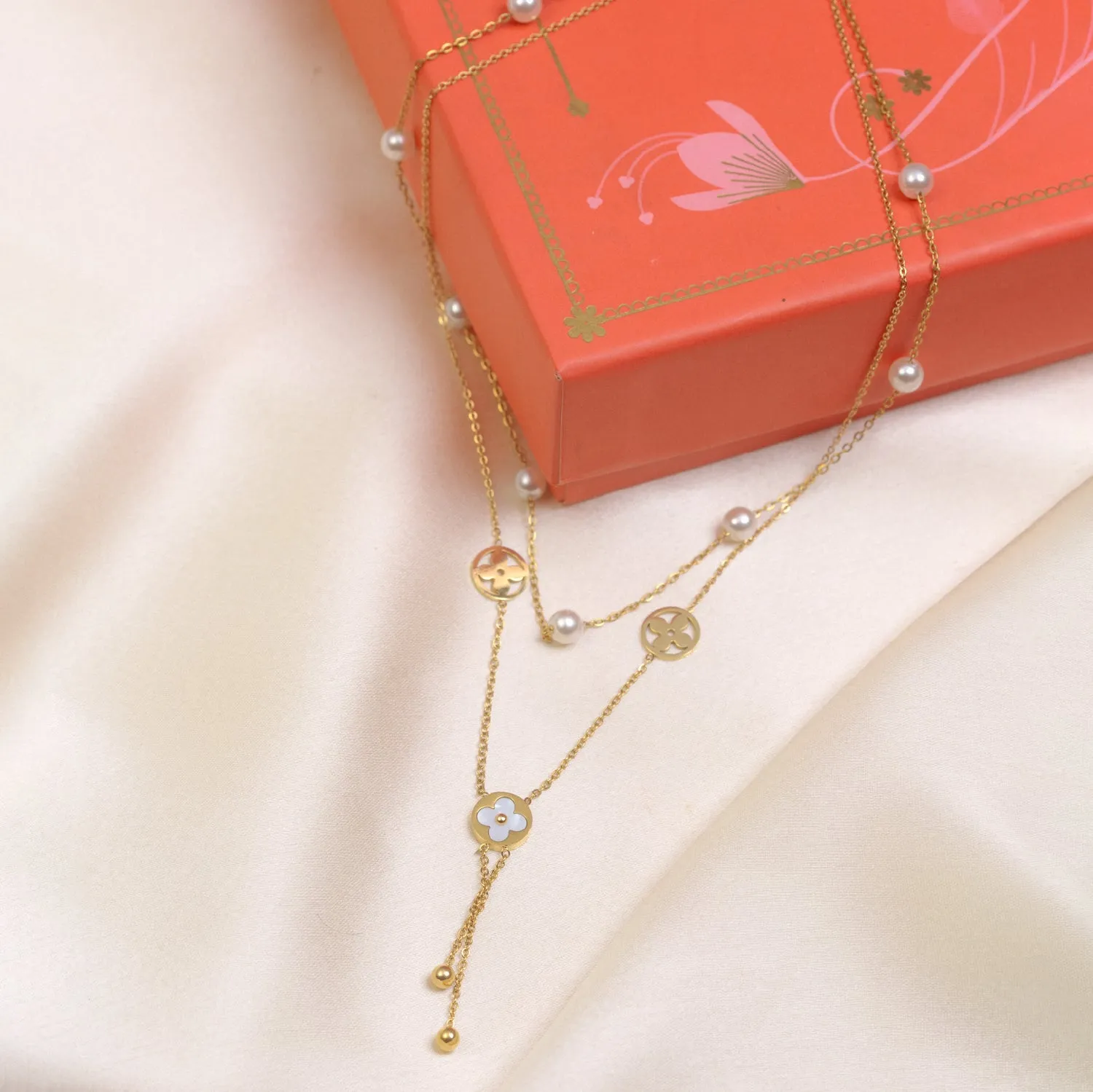 Artklim Gold Plated Double Layered Clover Flower Pendant Necklace