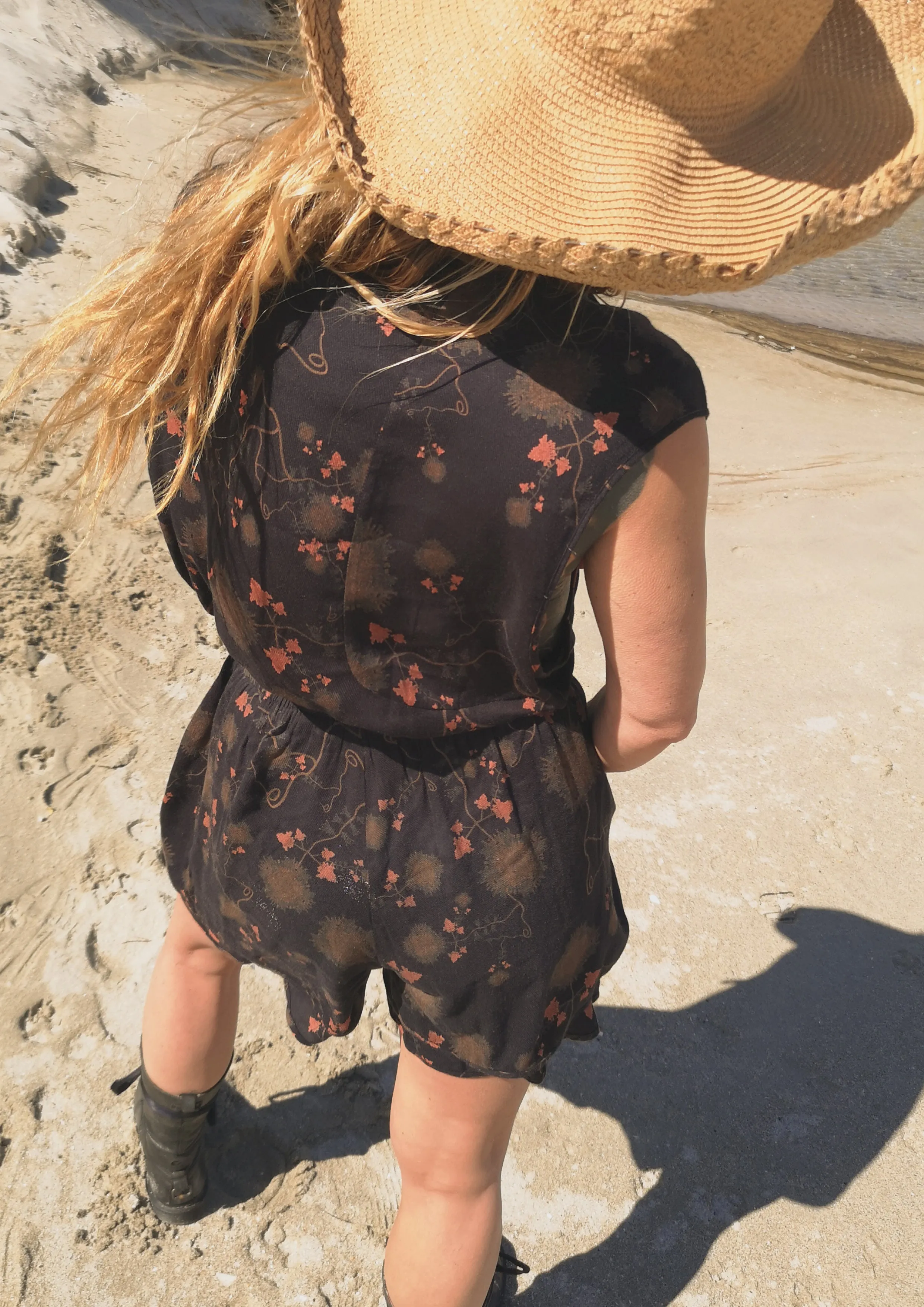 BLOUSE SHORT SLEEVELESS - RAYON print black/rust