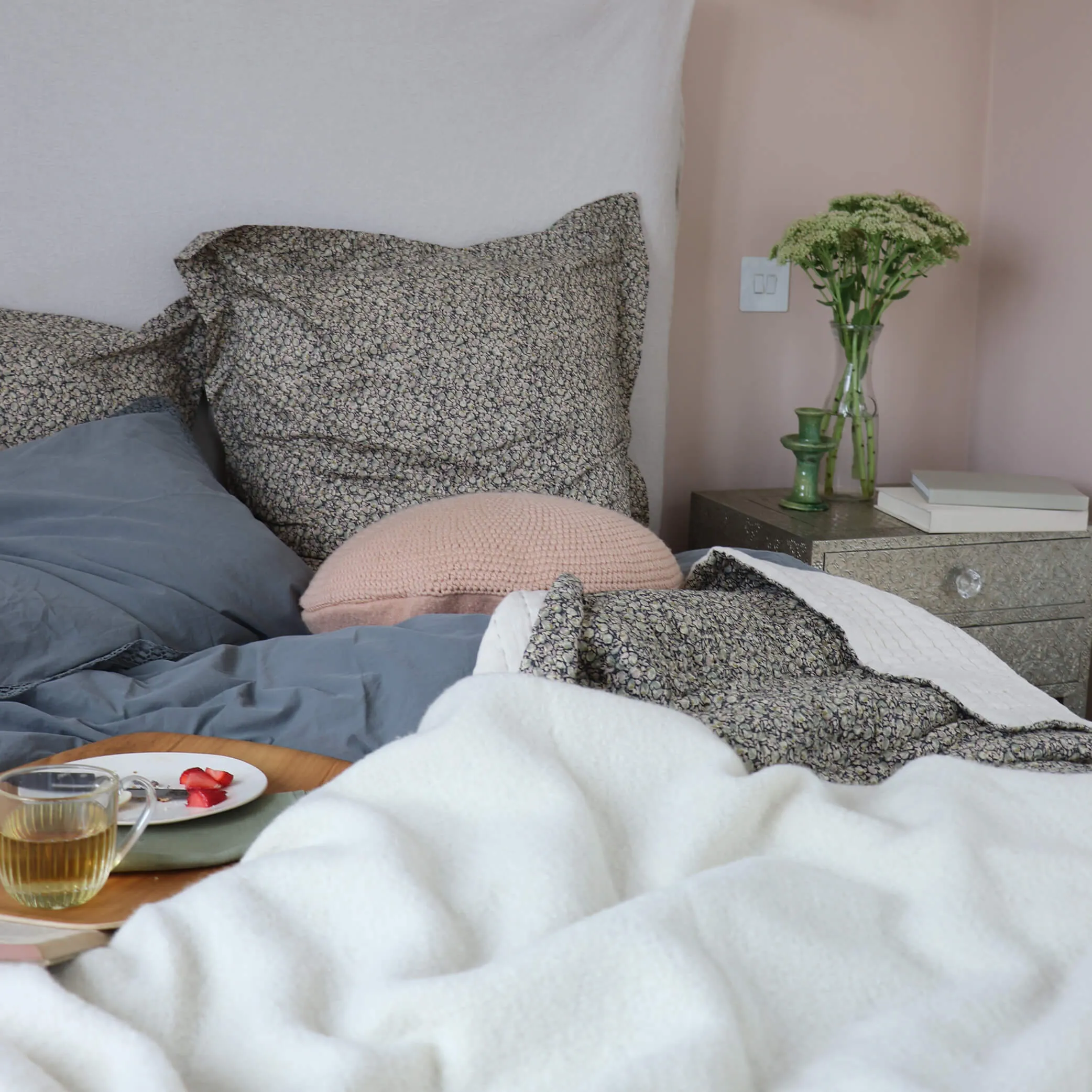 Crochet Circular  Wool Cushion - Peach Blossom
