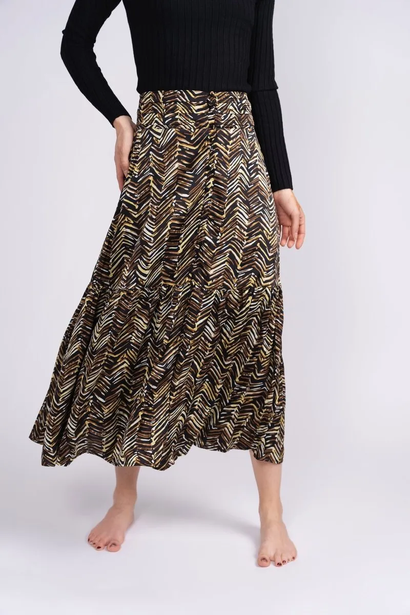GWENYTH SKIRT (BLACK GROUND)