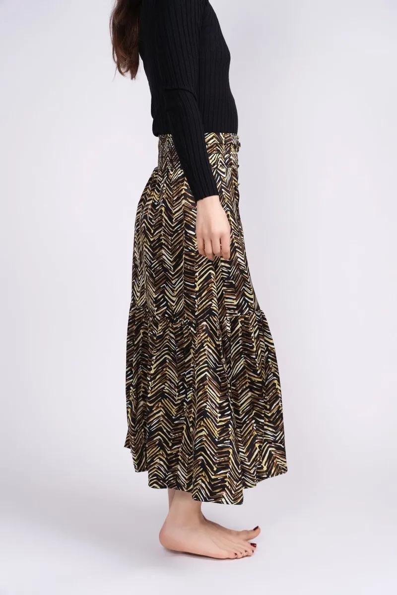 GWENYTH SKIRT (BLACK GROUND)