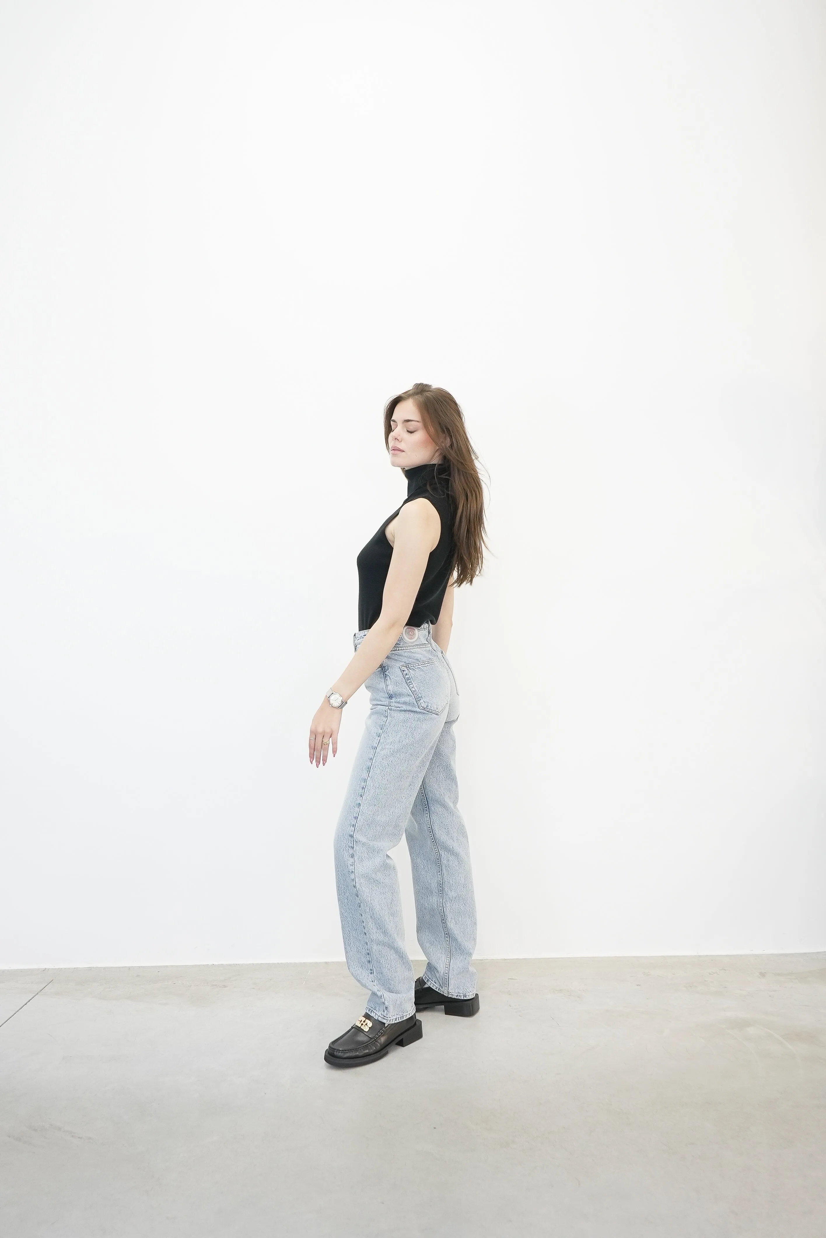 KAYLA SLEEVELESS KNITTED KNIT IN BLACK