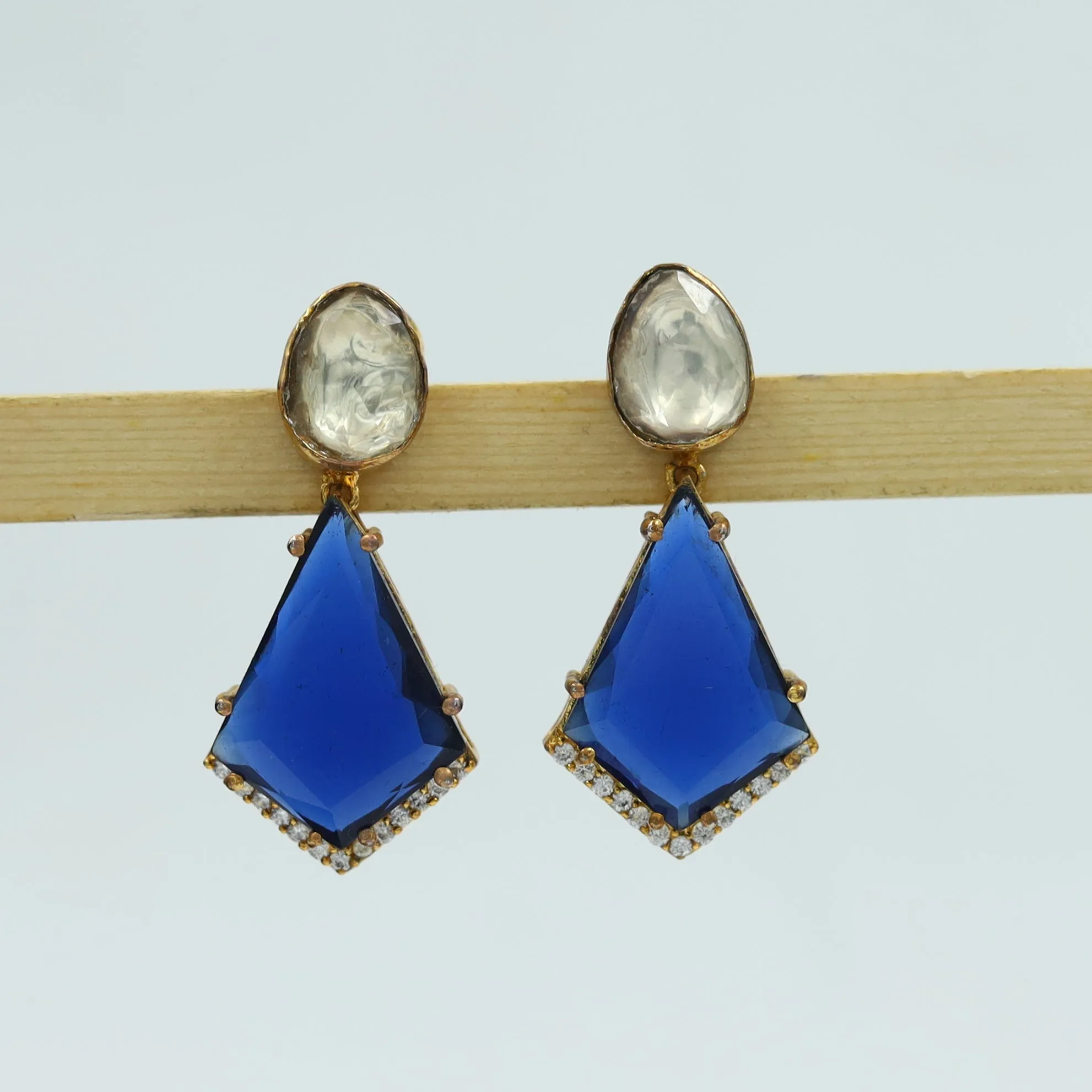 Light Fashion Earring 13644-100