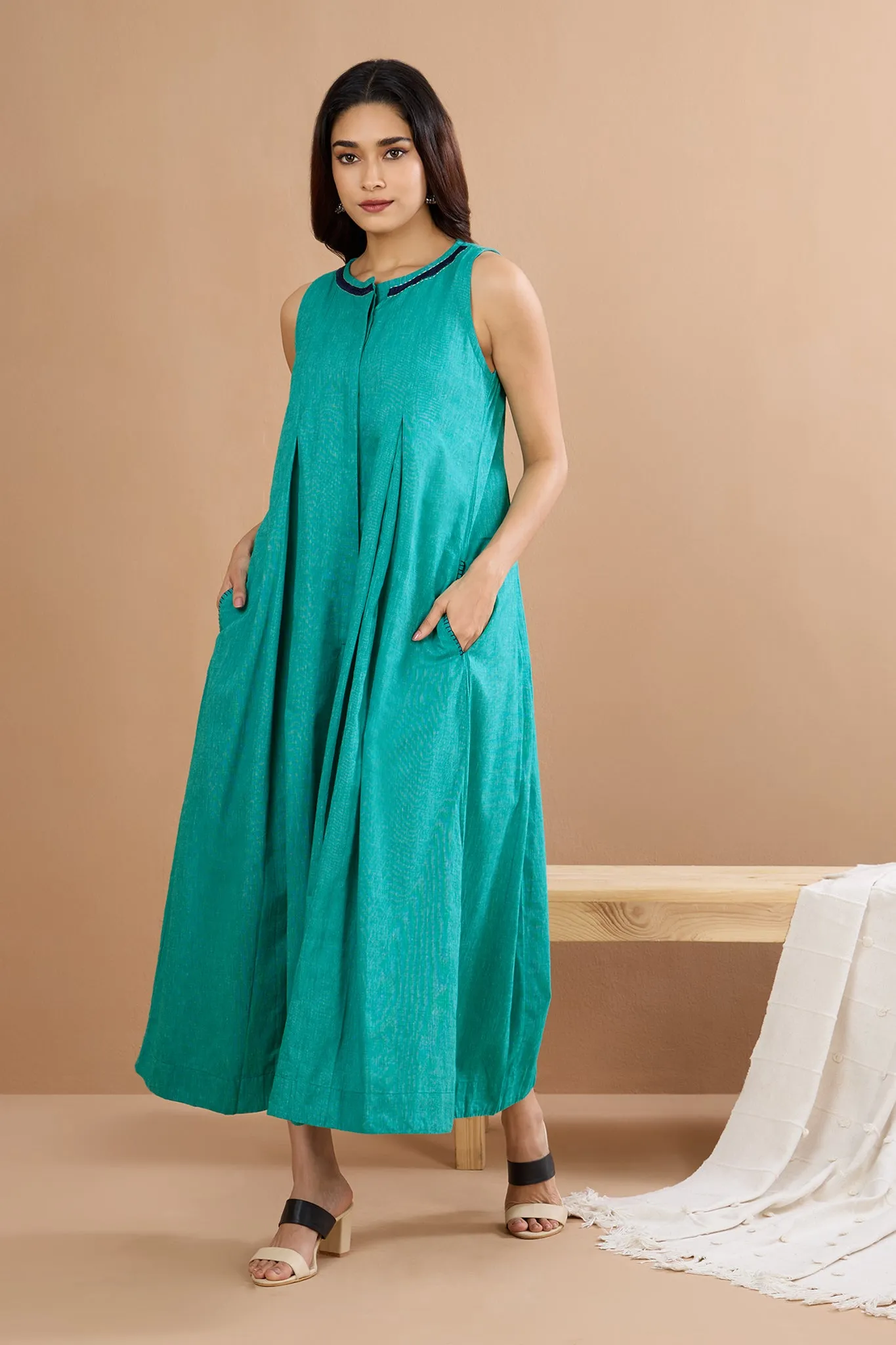 Ocean Twilight Hues Sleeveless Jumpsuit with Pockets