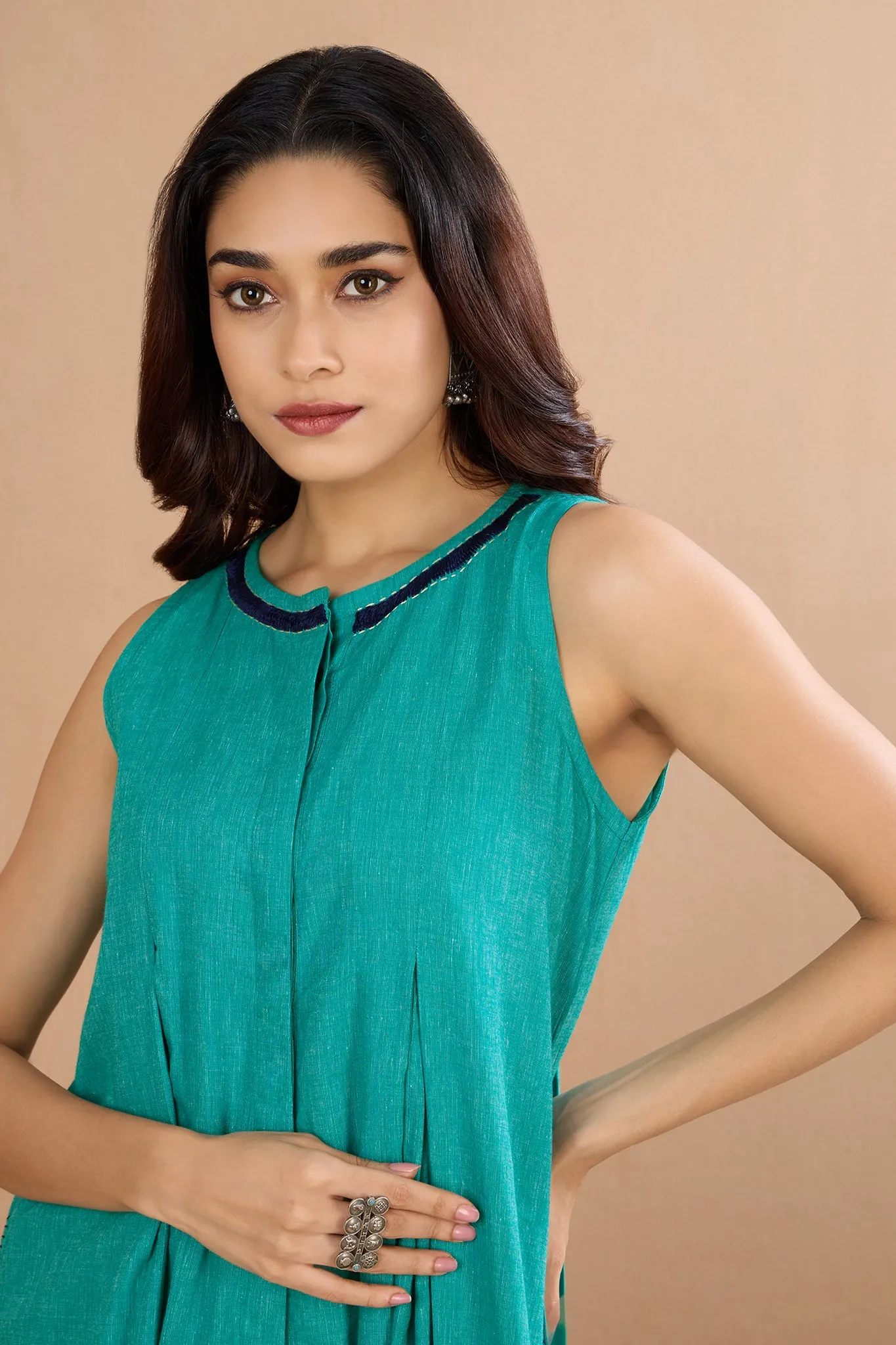 Ocean Twilight Hues Sleeveless Jumpsuit with Pockets