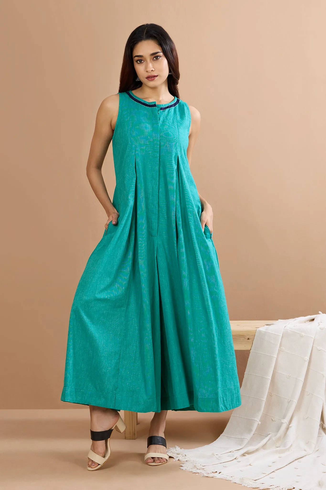 Ocean Twilight Hues Sleeveless Jumpsuit with Pockets