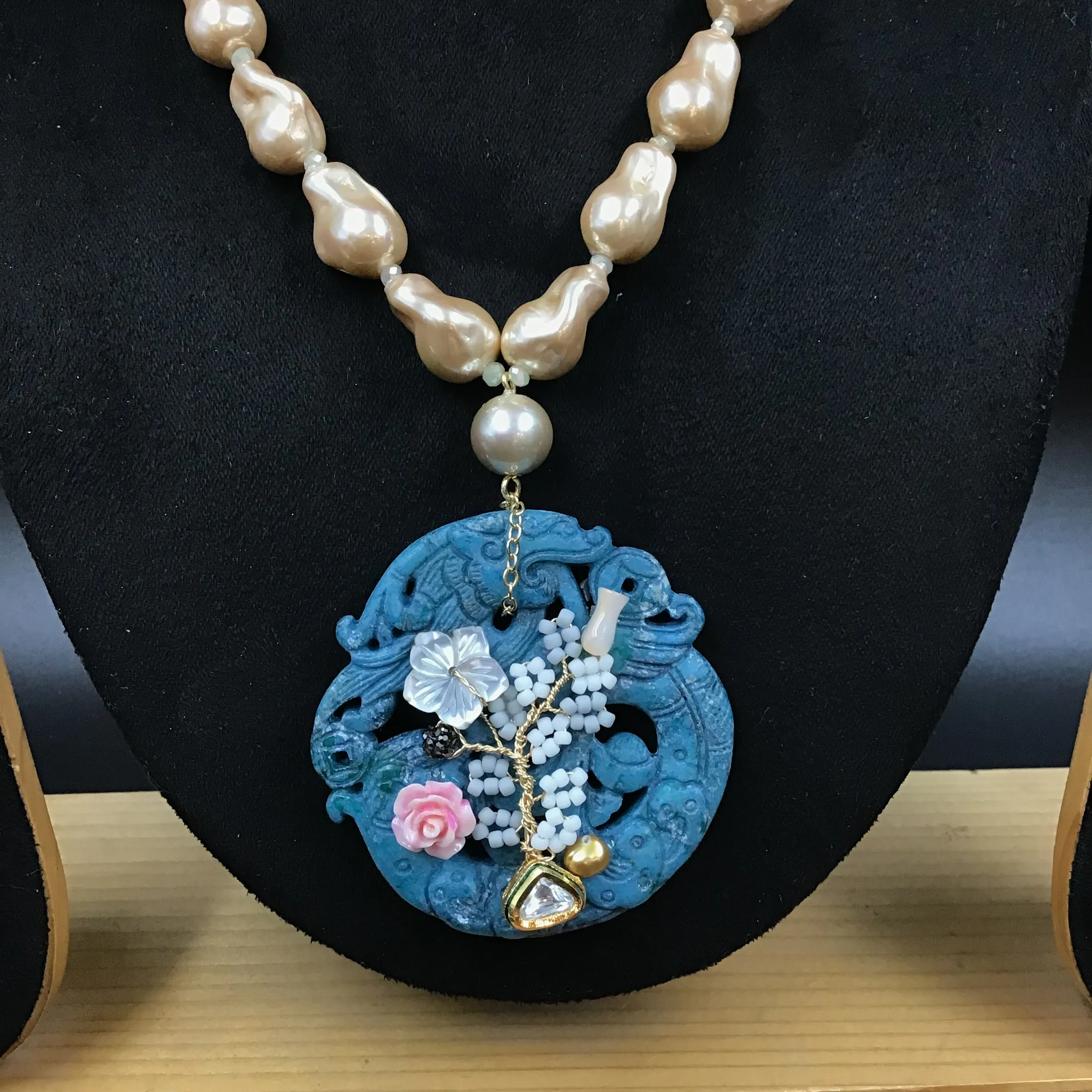 Stylish Pendant Set 3474-68