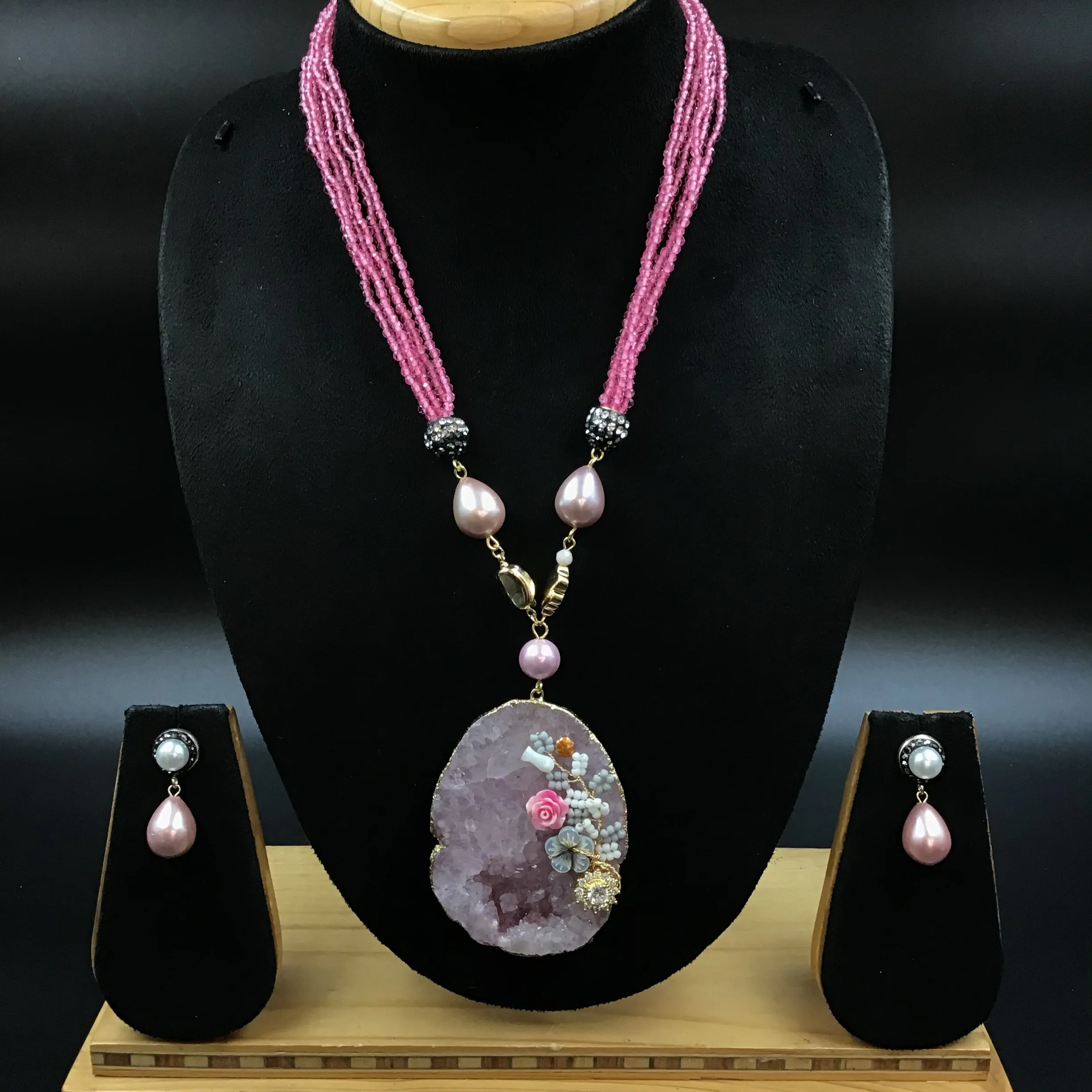 Stylish Pendant Set 3475-68