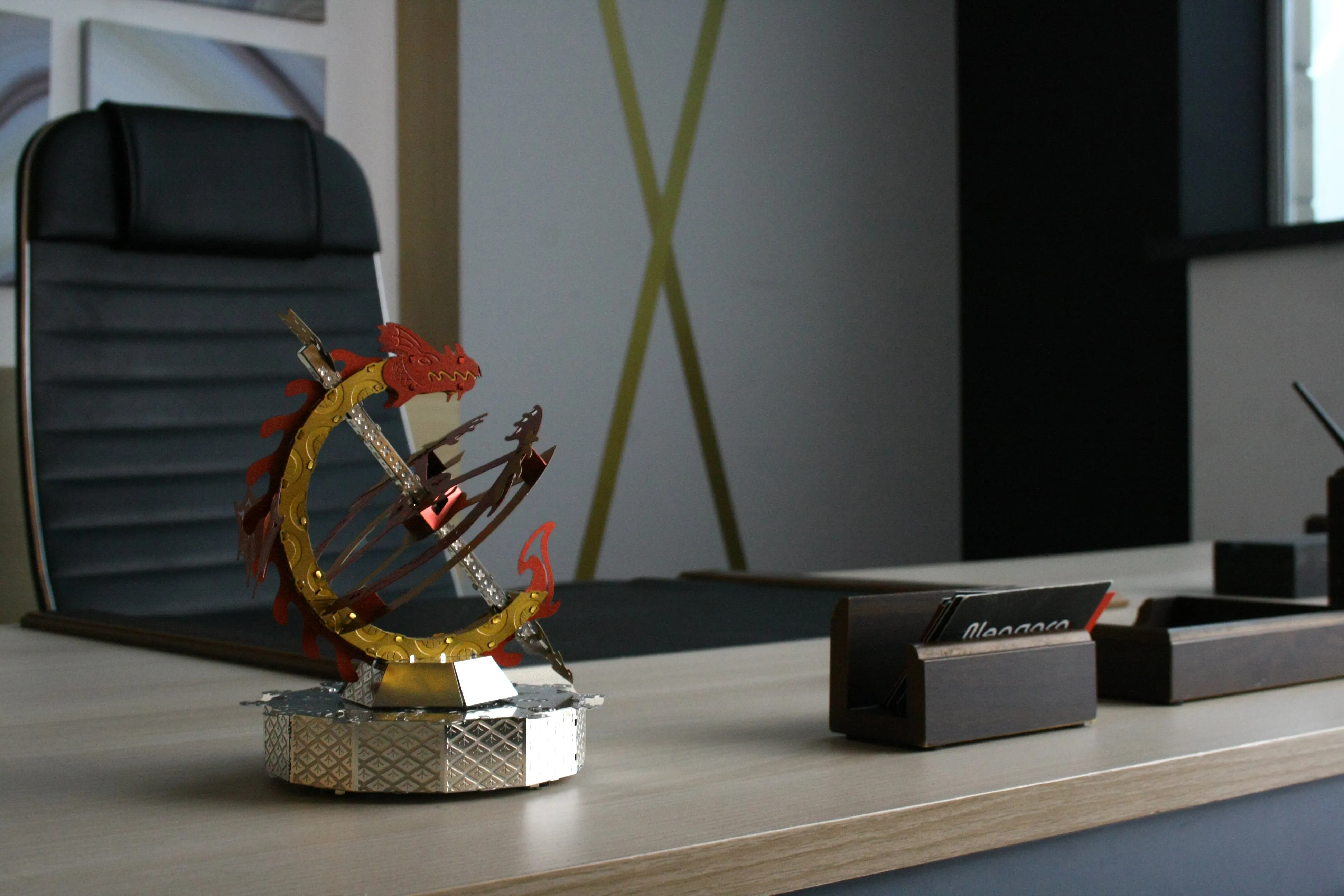 SUN CHASER - STYLISH CLOCK
